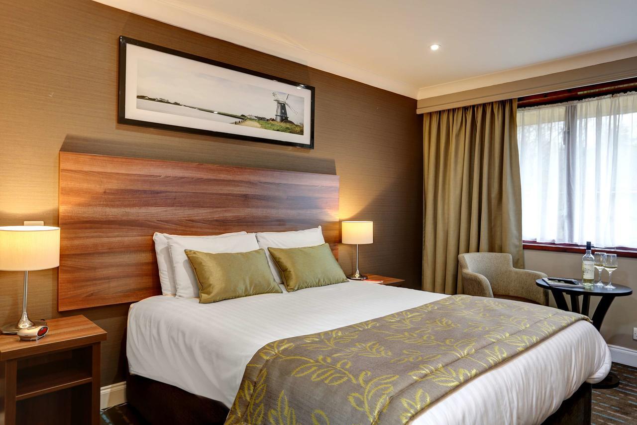 Best Western Brook Hotel NWI Esterno foto